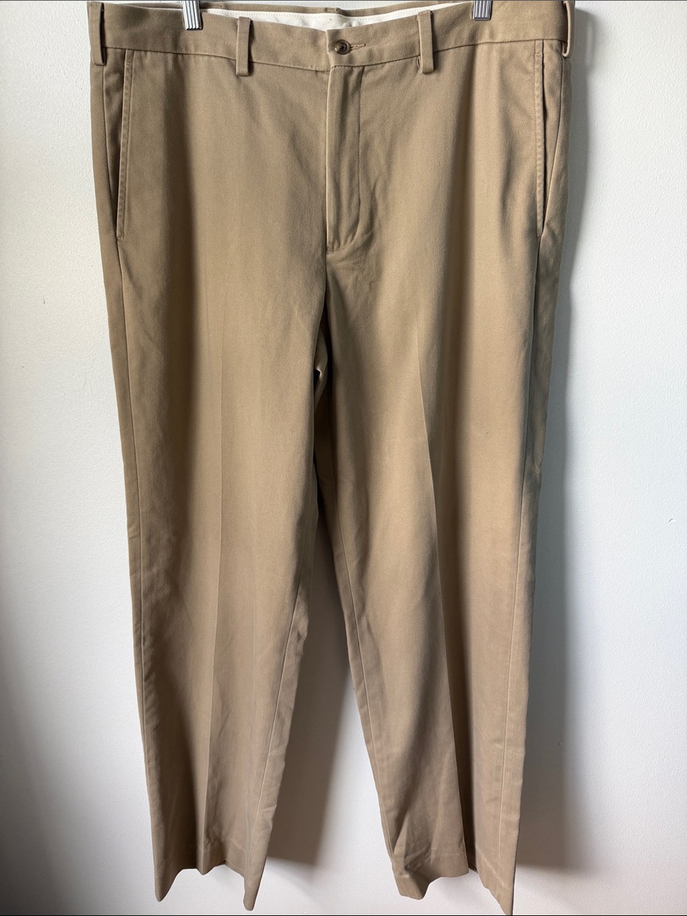 Eddie Bauer Men's Chino Pants in Khaki Tan 38-34